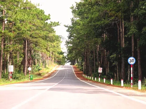 Đề xuất bổ sung quy hoạch đường cao tốc nối 2 tỉnh Quảng Ngãi và Kon Tum