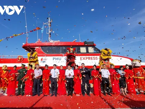 Phú Quốc Express đưa vào hoạt động tuyến tàu cao tốc chở khách ra đảo Lý Sơn
