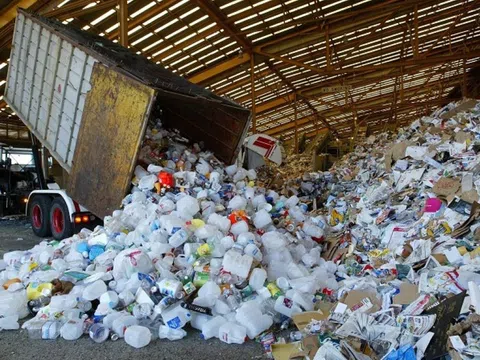 Giải pháp kinh tế tuần hoàn trong quản lý rác thải nhựa