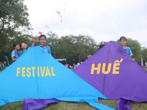 Thừa Thiên Huế: Lễ hội thả diều, nghệ thuật múa rối trên không