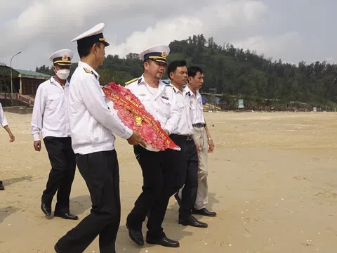 Hà Tĩnh: Xúc động lễ dâng hương tưởng niệm 64 liệt sỹ hi sinh tại đảo Gạc Ma