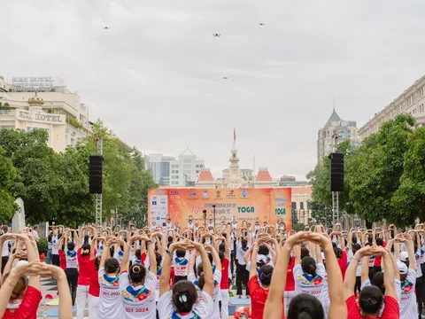 Ngày quốc tế Yoga lần thứ 10 tại Thành phố Hồ Chí Minh
