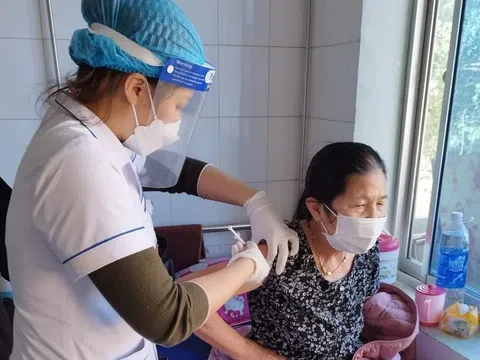 Quảng Bình: Ca nhiễm cộng đồng vượt số lượng cao, tỉnh chỉ đạo tích cực tiêm vaccine cho dân