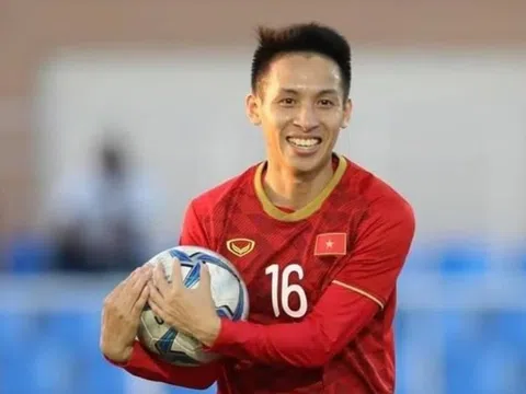 Tiền vệ Hùng Dũng được trao băng Đội trưởng tuyển U23 Việt Nam thi đấu SEA Games 31