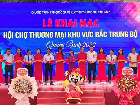 Khai mạc Hội chợ Thương mại khu vực Bắc Trung Bộ năm 2022 tại Quảng Bình