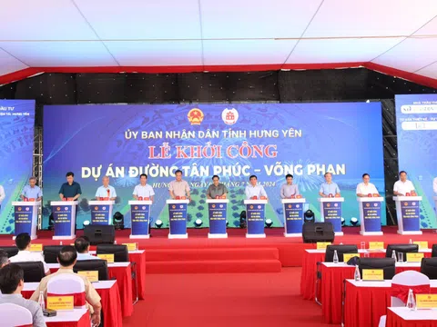 Thủ tướng Phạm Minh Chính bấm nút khởi công tuyến đường gần 3.000 tỷ đồng ở Hưng Yên