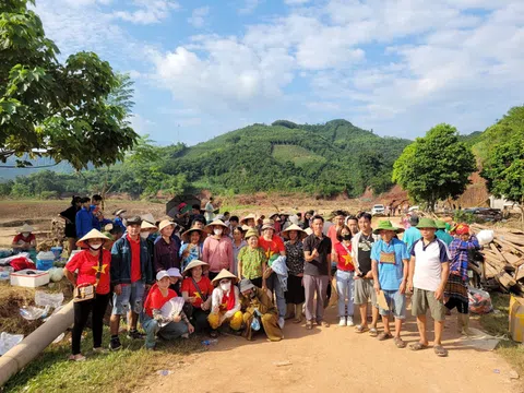 Lan tỏa tinh thần tình nguyện, chung tay để người dân vùng bão lũ được ấm lòng