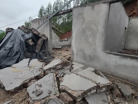 Bắc Giang: Công ty Cổ phần Bê tông và Xây dựng Tây Yên Tử đang tự tháo dỡ công trình xây dựng vi phạm