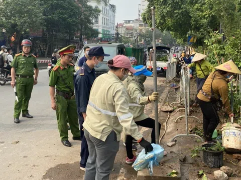 Phường Bưởi (Tây Hồ, Hà Nội): Liên tục tuyên truyền, ra quân xử lý vi phạm trật tự đô thị trên địa bàn