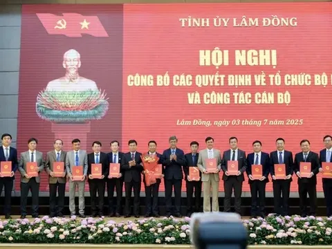 Lâm Đồng công bố loạt quyết định nhân sự cấp tỉnh
