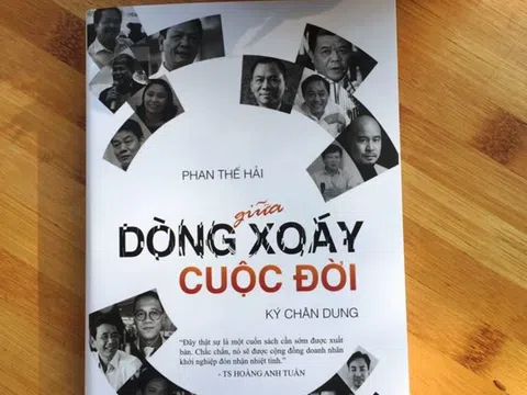 Giữa Dòng Xoáy Cuộc Đời