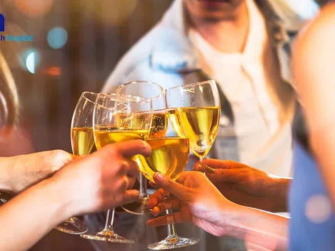 Ngày xuân nói chuyện uống Rượu