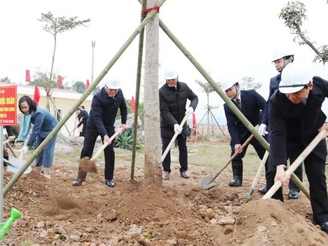 Lạng Sơn: Lãnh đạo tỉnh dự lễ phát động “Tết trồng cây đời đời nhớ ơn Bác Hồ” Xuân Quý Mão 2023 tại huyện Lộc Bình
