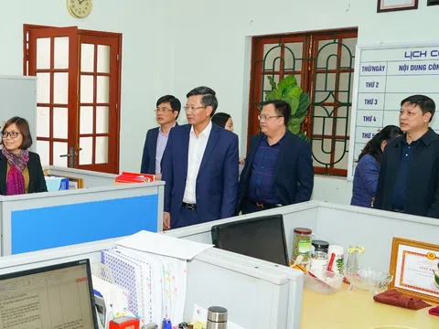 Hải Phòng: Kiểm tra đột xuất việc chấp hành kỷ luật, kỷ cương công vụ trong ngày làm việc đầu năm