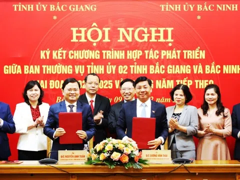 Ký kết Chương trình hợp tác phát triển giữa hai tỉnh Bắc Giang và Bắc Ninh