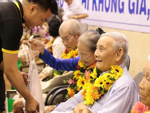 Hướng tới Ngày quốc tế Người cao tuổi 1/10
