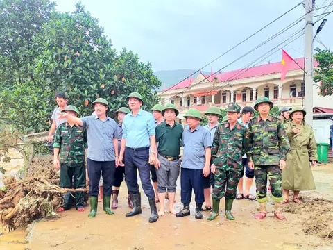 Lãnh đạo tỉnh Nghệ An kiểm tra, chỉ đạo khắc phục hậu quả lũ quét ở Kỳ Sơn