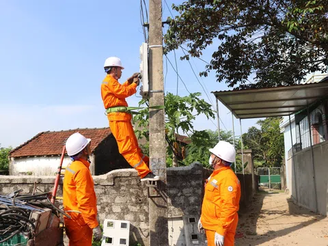 Công ty Điện lực Nghệ An: Sẵn sàng phương án vận hành hệ thống điện an toàn, ổn định dịp lễ Quốc khánh 2/9/2023