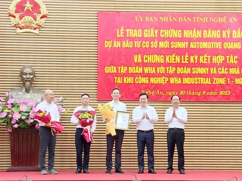 Nghệ An trao giấy chứng nhận đầu tư cho dự án có vốn nước ngoài