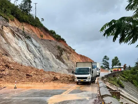 Nghệ An: Nhiều địa phương bị ngập úng do hoàn lưu bão số 4