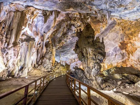 Hai điểm đến tại Quảng Trị được vinh danh nằm trong Top 15 điểm đến hấp dẫn nhất Việt Nam