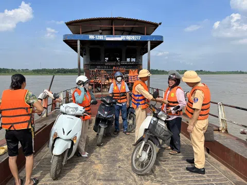 Hà Nội: Đảm bảo an toàn đường thủy, phục vụ nhu cầu đi lại của người dân dịp lễ 2/9