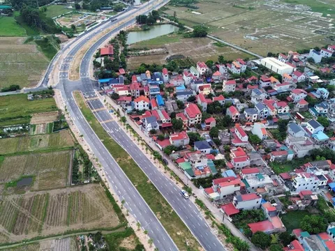 Chấn chỉnh tình trạng mất ATGT trên tuyến đường nối khu đô thị vệ tinh Sóc Sơn với đường Võ Nguyên Giáp