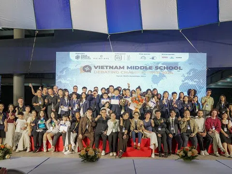 Hơn 350 thí sinh tranh tài giải Vietnam Middle School Debate Championship 2024