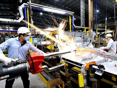 Xây dựng ngành công nghiệp môi trường thành mũi nhọn kinh tế độc lập