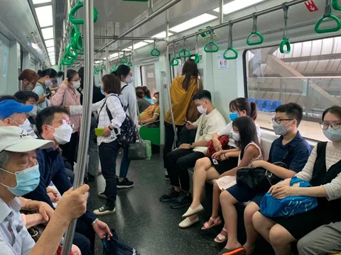 Hà Nội triển khai 'vé ảo' đi tàu metro