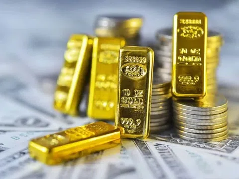 Vàng thế giới lao dốc, SJC trong nước vẫn tăng nhẹ