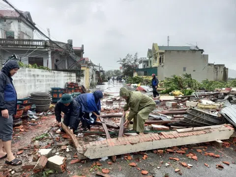 Vingroup chi 500 tỷ đồng cứu trợ khẩn cấp đồng bào vùng bão Bualoi