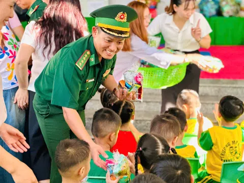 Trung thu trọn vẹn trên địa bàn biên giới biển