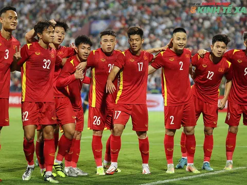 U23 Việt Nam và U20 Hàn Quốc bất phân thắng bại tại Sân vận động Việt Trì