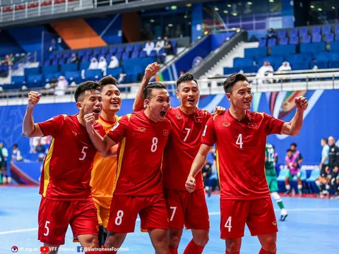 Đội tuyển Futsal Việt Nam giữ ngôi đầu Bảng D với chiến thắng trước Saudi Arabia