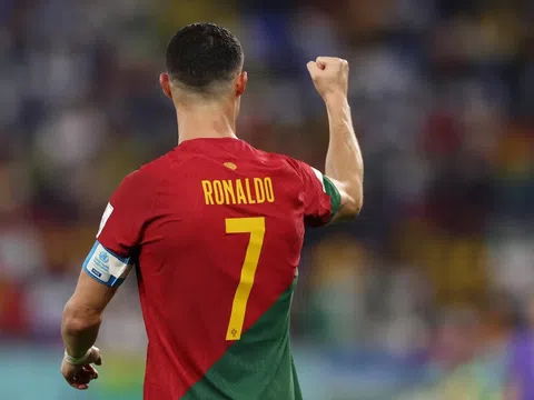 World Cup 2022: Cristiano Ronaldo đi vào lịch sử bóng đá thế giới