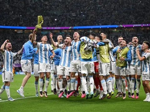 Đánh bại "cơn lốc màu da cam" Hà Lan, Argentina gặp Croatia ở Bán kết World Cup 2022