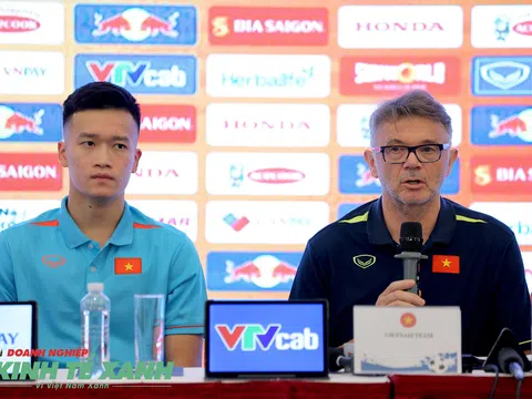Họp báo trước trận giao hữu quốc tế giữa Đội tuyển Việt Nam và Đội tuyển Hồng Kông (Trung Quốc)