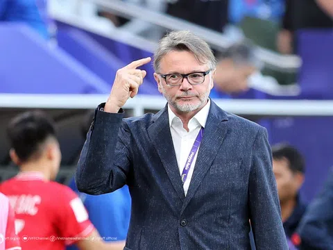 HLV Philippe Troussier hài lòng với màn trình diễn của các học trò trước Nhật Bản