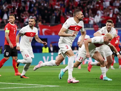 Đánh bại đội tuyển Áo, Thổ Nhĩ Kỳ giành tấm vé cuối cùng vào vòng Tứ kết