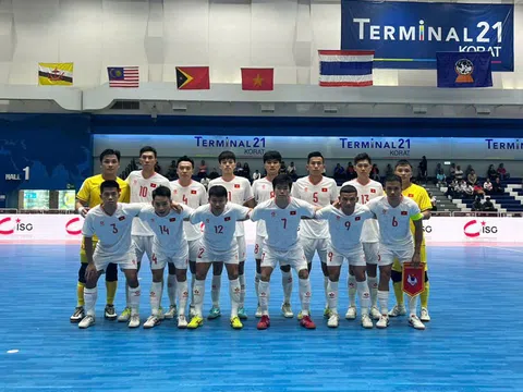 Đội tuyển futsal Việt Nam "đè bẹp" Brunei với tỉ số 14-0, giành vé vào bán kết trước một lượt đấu