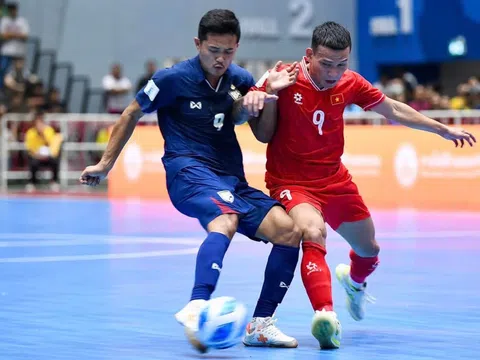 Lội ngược dòng đánh bại đội chủ nhà Thái Lan, đội tuyển futsal Việt Nam đoạt ngôi nhất Bảng A