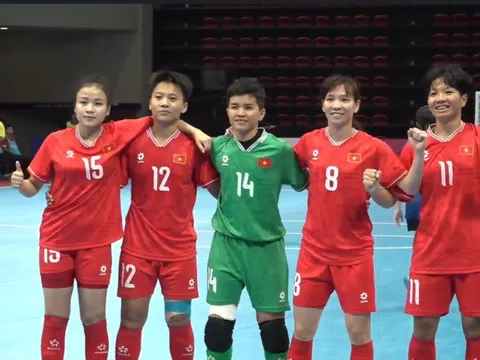 Thắng đậm chủ nhà Philippines, đội tuyển futsal nữ Việt Nam giành quyền vào chung kết trước một lượt đấu