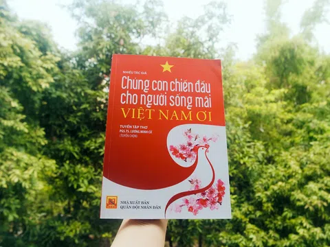 Khi người lính sáng tác thơ