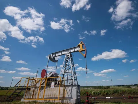 Giá xăng dầu hôm nay 12/10: Thế giới lao dốc, trong nước đồng loạt giảm mạnh