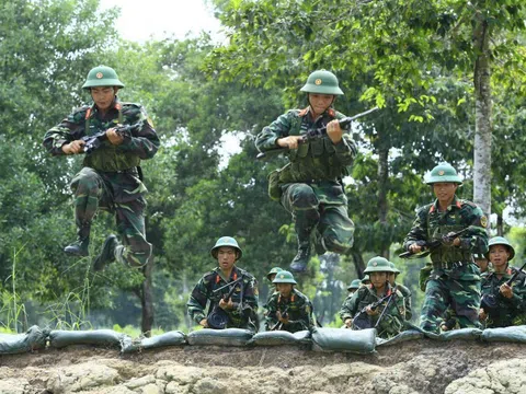 TOP những bài thơ chúc mừng ngày Quân đội nhân dân Việt Nam 22/12 ý nghĩa