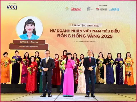 “Bông hồng vàng” Trịnh Thị Hồng Vân – Dấu ấn nữ lãnh đạo tiên phong vì thương hiệu xanh bền vững