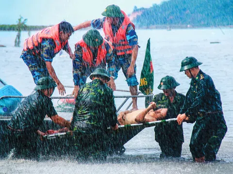 Quân đội sẵn sàng công tác ứng phó bão số 11