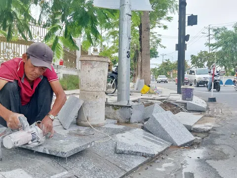 Đồng Tháp: Người dân mong chờ vỉa hè ở Sa Đéc sớm hoàn thành