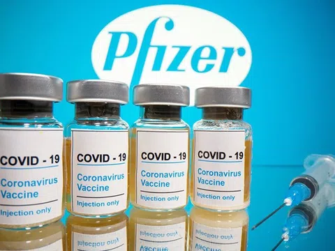 Pfizer lạc quan nâng dự báo doanh thu cho năm 2021